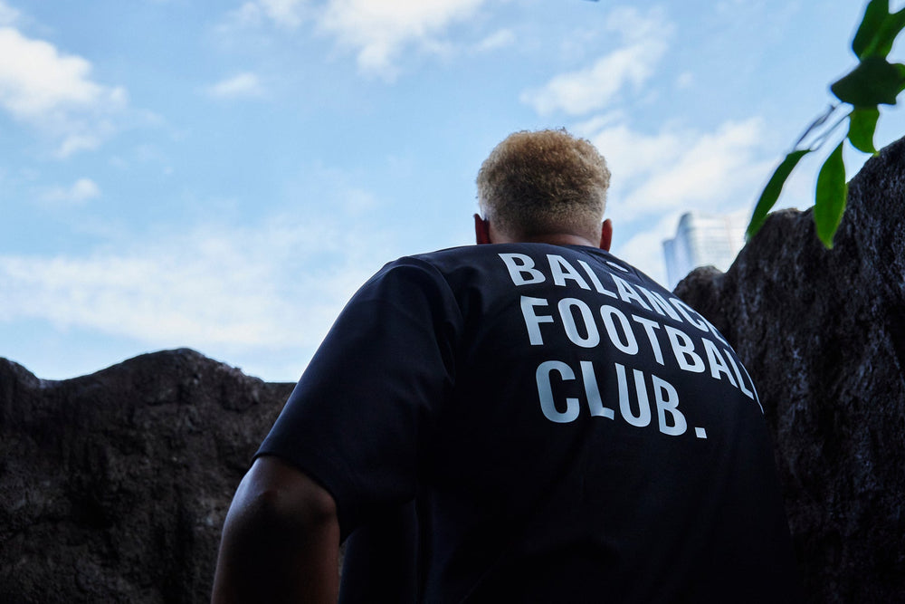 真夏のサッカーを安全に。熱中症を防ぐウェア選びの基準とは