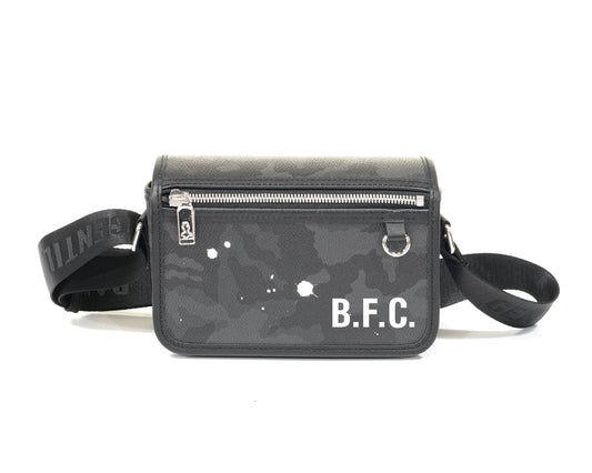 B.F.C. × Gentil Bandit スモールクロスボディ コラボモデル(BLACK CAMO)